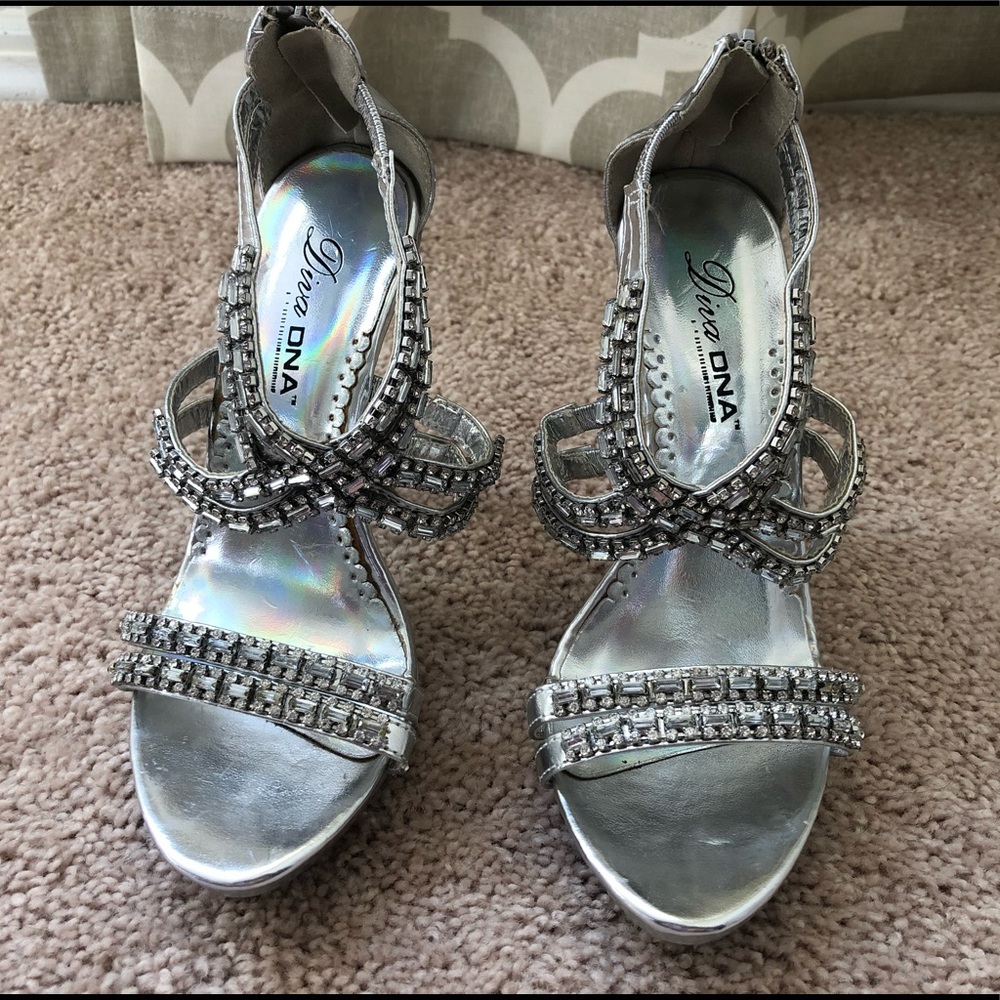 Jeweled heels - Picture 2 of 5